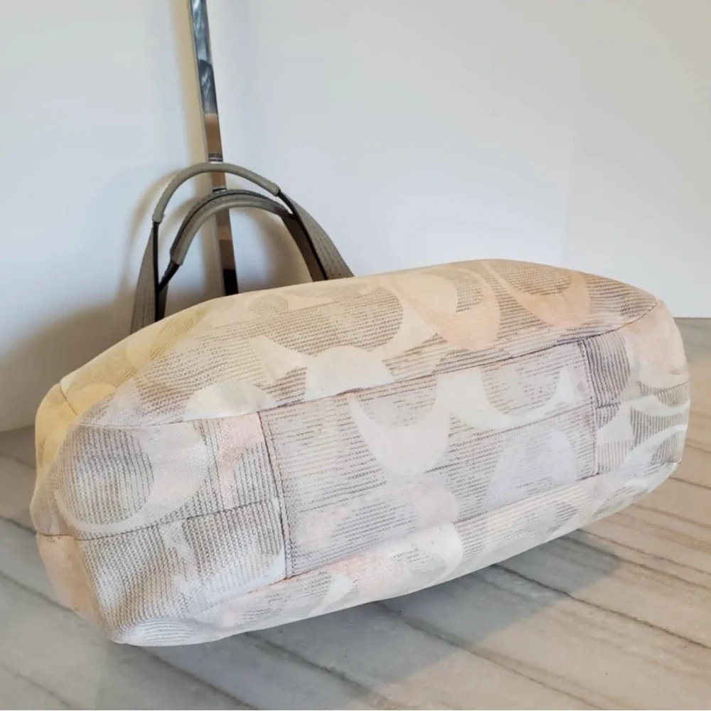 Coach SoHo Lynn Signature Hobo Shoulder Bag - Picture 7 of 15